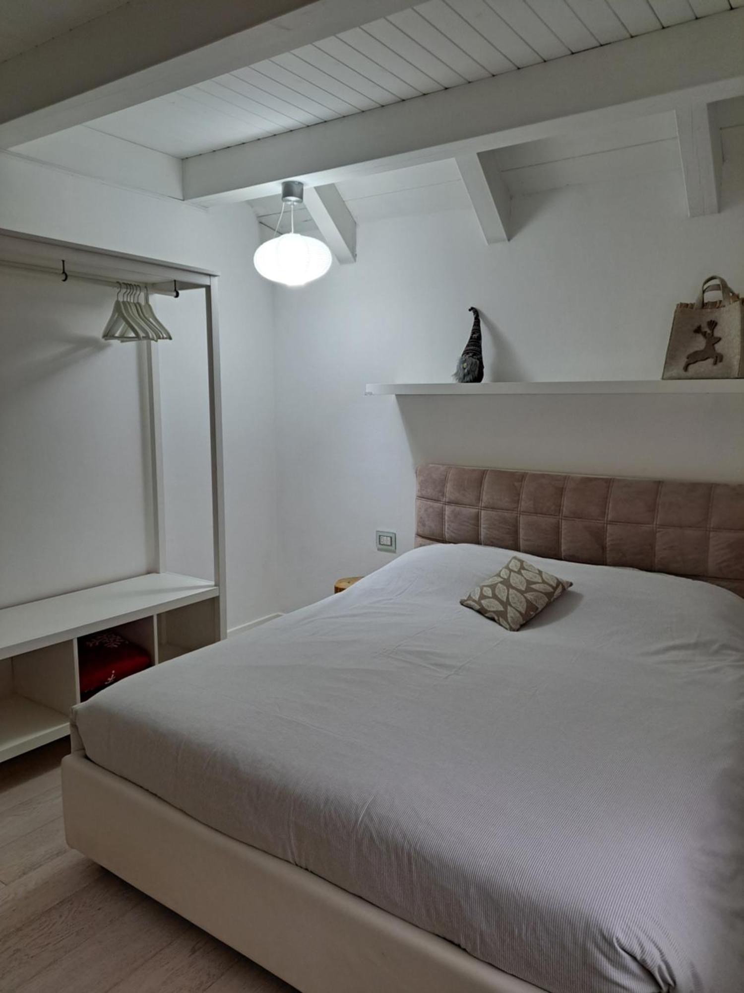 Home White ライヴェス エクステリア 写真
