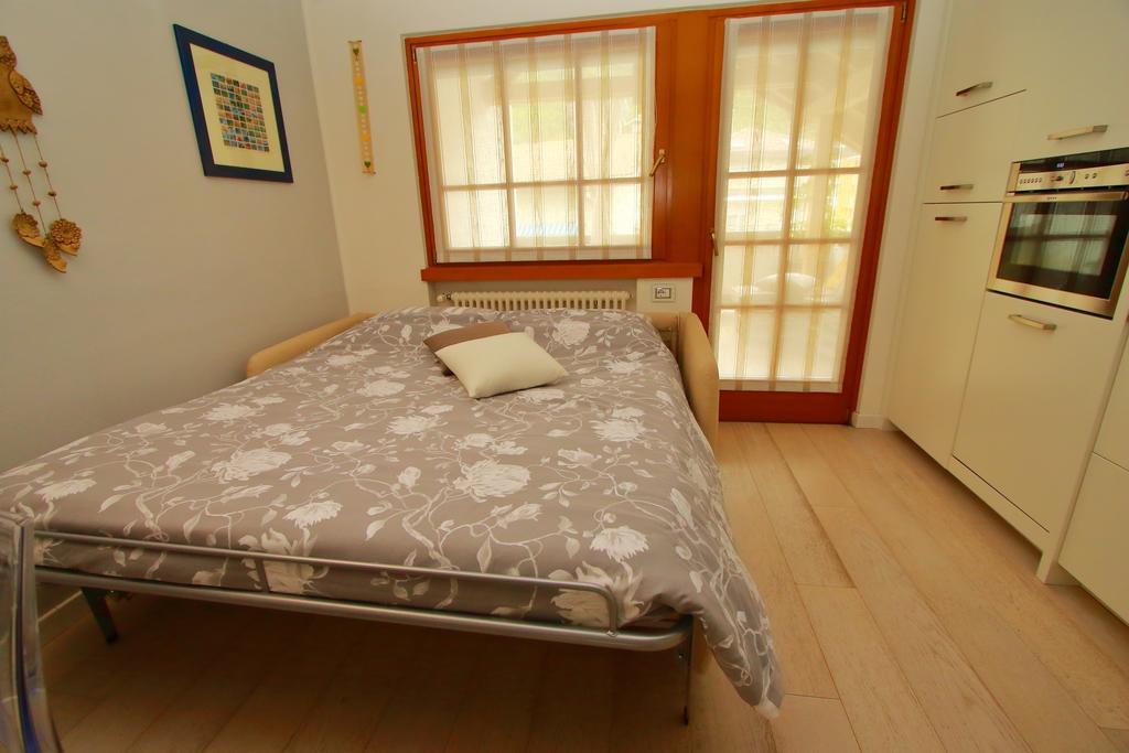 Home White ライヴェス エクステリア 写真