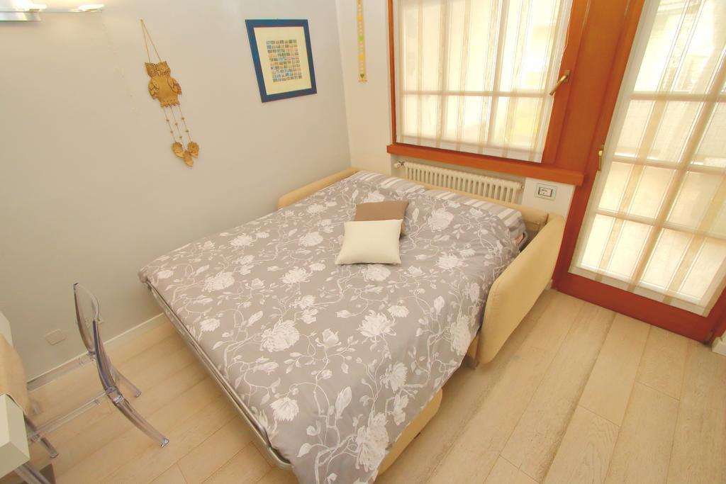 Home White ライヴェス エクステリア 写真