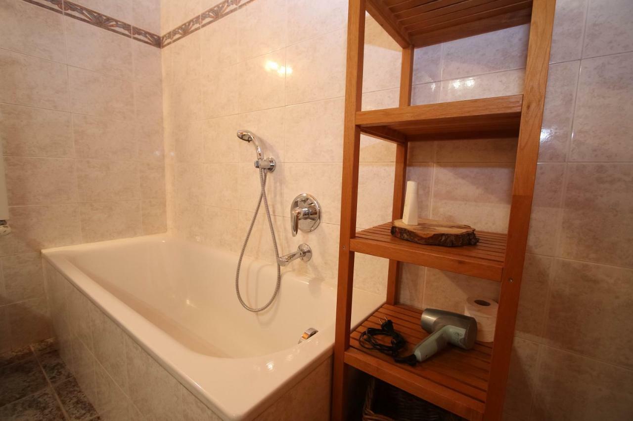 Home White ライヴェス エクステリア 写真